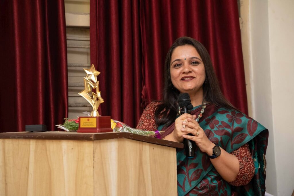 Dr Meena Unadkat